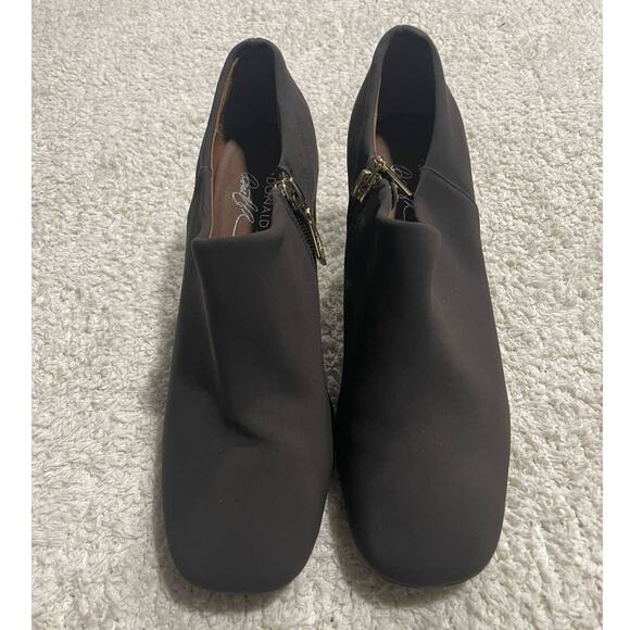 Donald Pliner Women's Size 6 1/2M Side Zip Block Heel booties Dark Brown - Picture 2 of 8